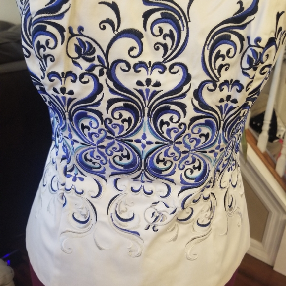 New Corset - Picture 1 of 10